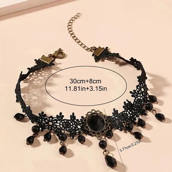 Elegant Black Layered Velvet Leather Necklace for Women - Adjustable Gothic Styl - Picture 6 of 6